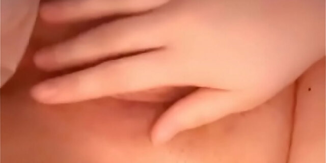 lubed,masturbation,milf,pussy,solo