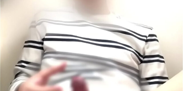 amateur,asian,college,cumshot,japanese,masturbation,moaning,virgin,wildly